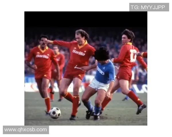 足球球星婚姻揭秘:那些鲜为人知的背后故事与感情波折 足球球星婚姻揭秘:那些鲜为人知的背后故事与感情波折